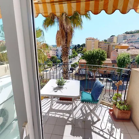 Climatise Avec Terrasse Ensoleillee, Proche Plages Et Centre, - Fr-1-196-314